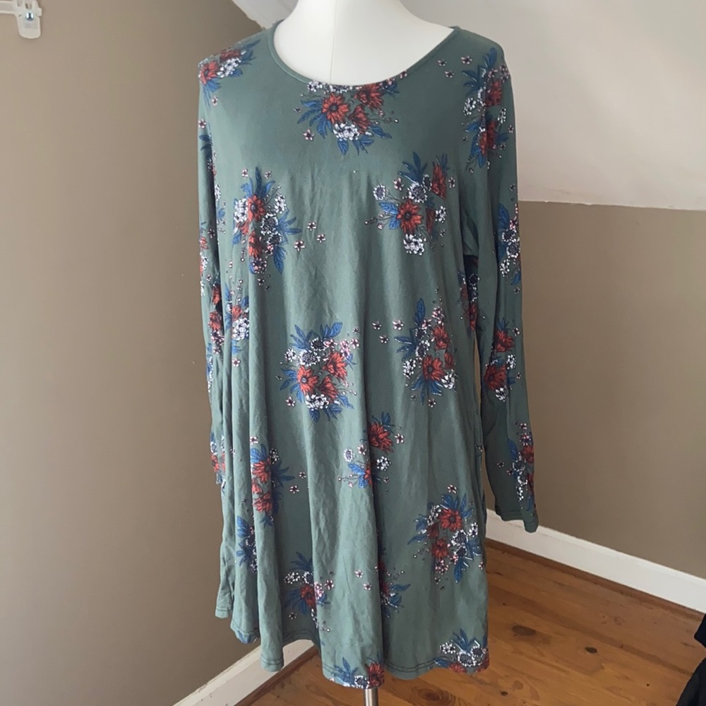 Floral Green Tunic Top